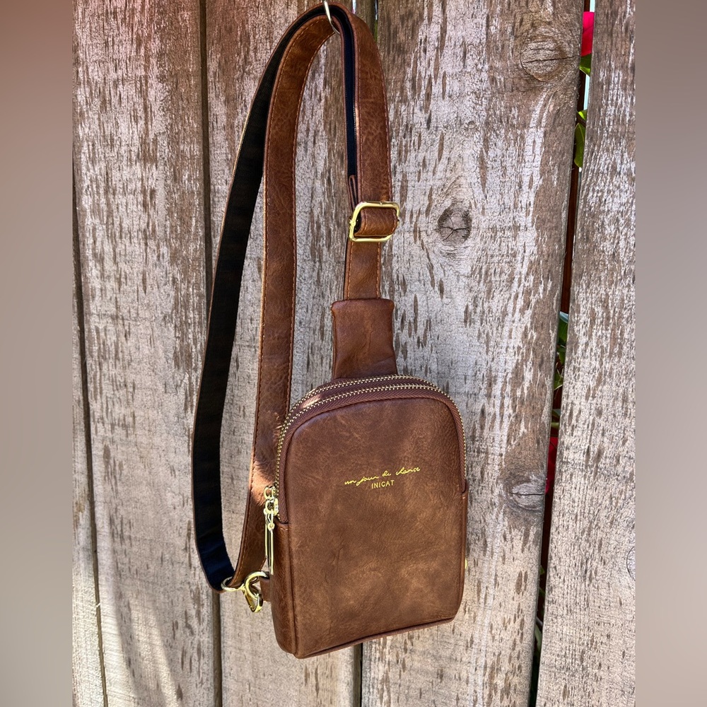 Inicat Sling/Crossbody
